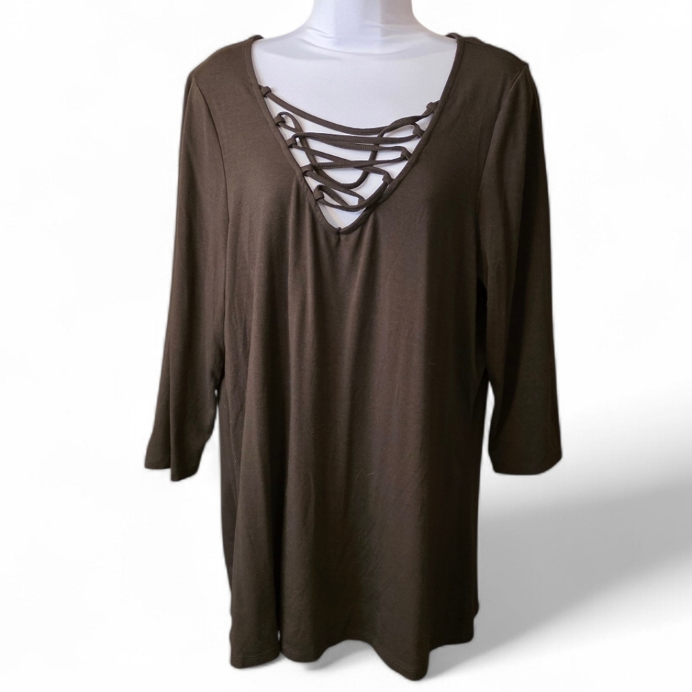 TORRID Zig Zag Neck Top